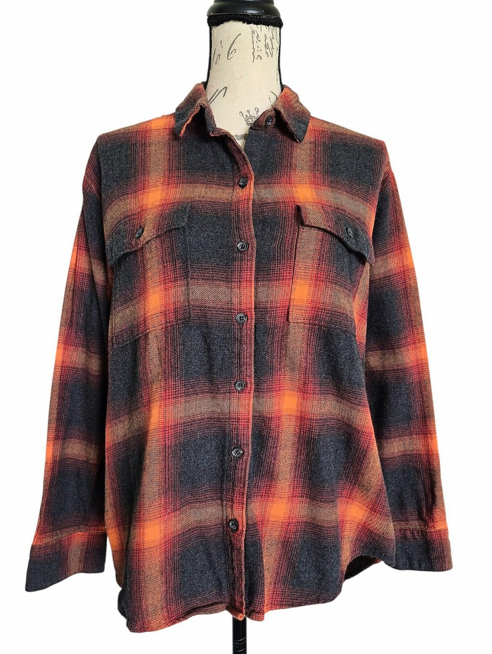 Old Navy Evermore Swiftie Boyfriend Orange Plaid Flannel Shirt M Cotton Casual - Picture 4 of 15